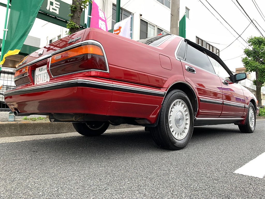 日産 グロリア４ドアHT(5枚目)