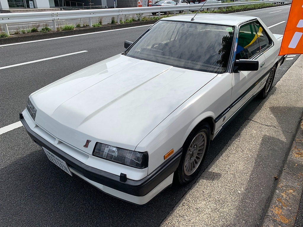日産 スカイライン2ドアHT(10枚目)