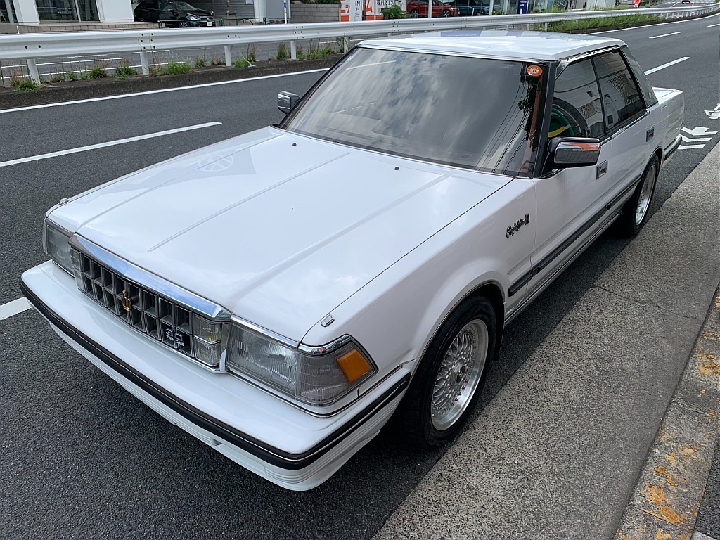 トヨタ クラウン4ドアハードトップ(10枚目)