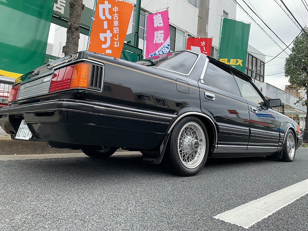 日産 セドリック４ドアハードトップ(5枚目)