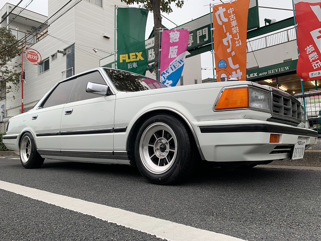 日産 セドリック４ドアハードトップ(3枚目)