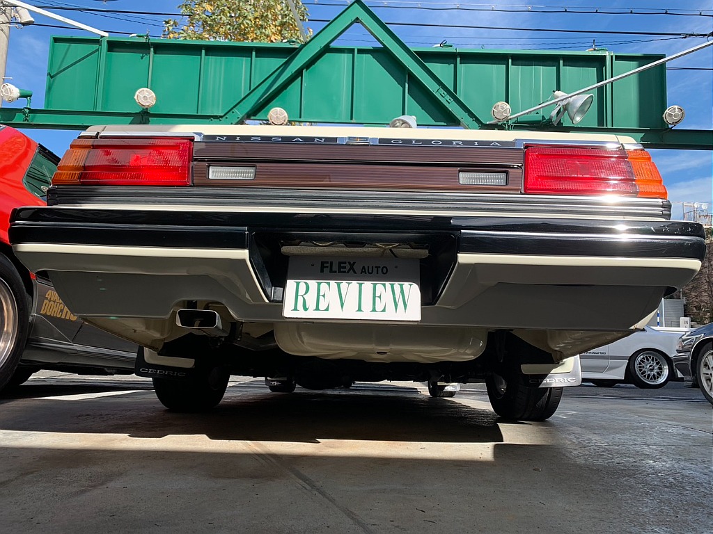 日産 グロリア4ドアHT(7枚目)