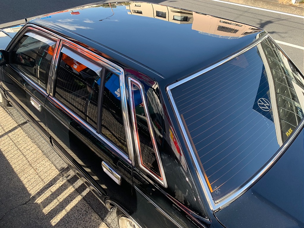 日産 セドリック4ドアセダン(24枚目)