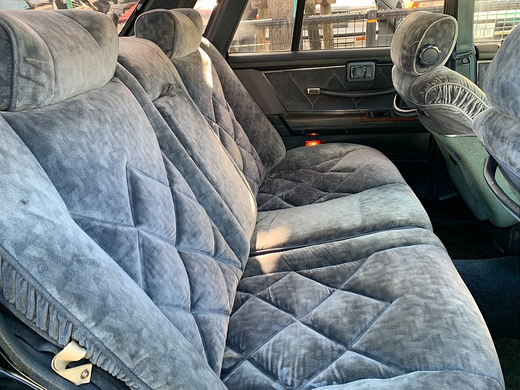 日産 セドリック4ドアセダン(41枚目)