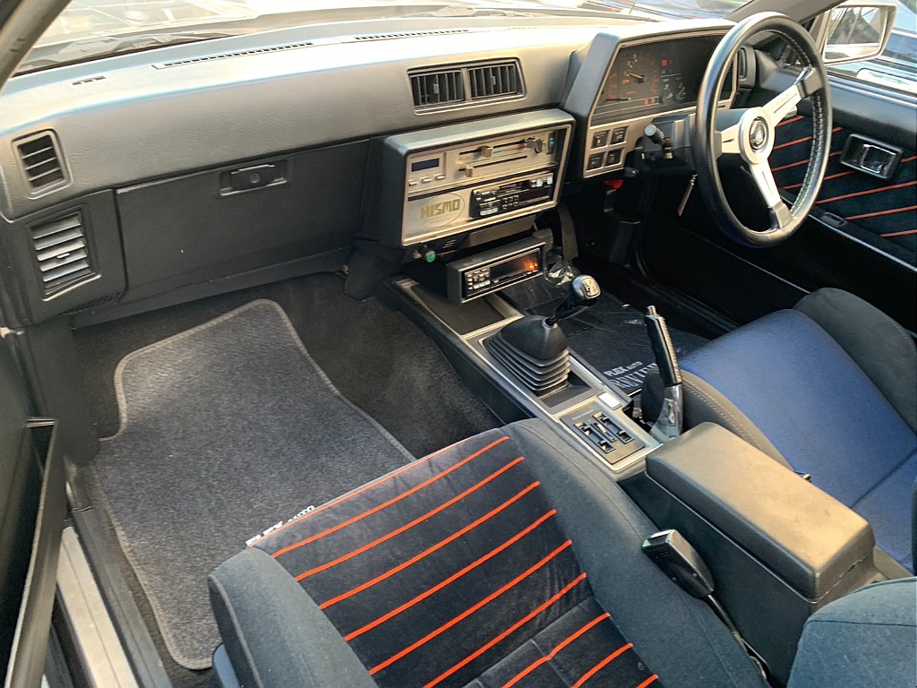 日産 スカイライン2ドアHT(12枚目)