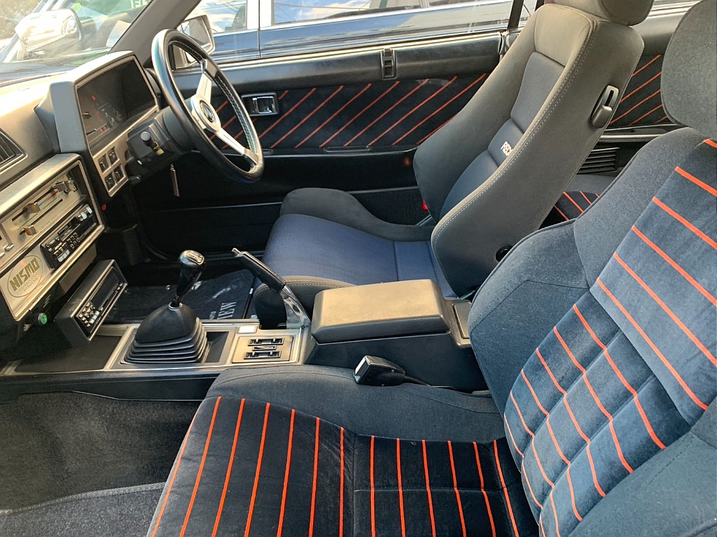 日産 スカイライン2ドアHT(13枚目)