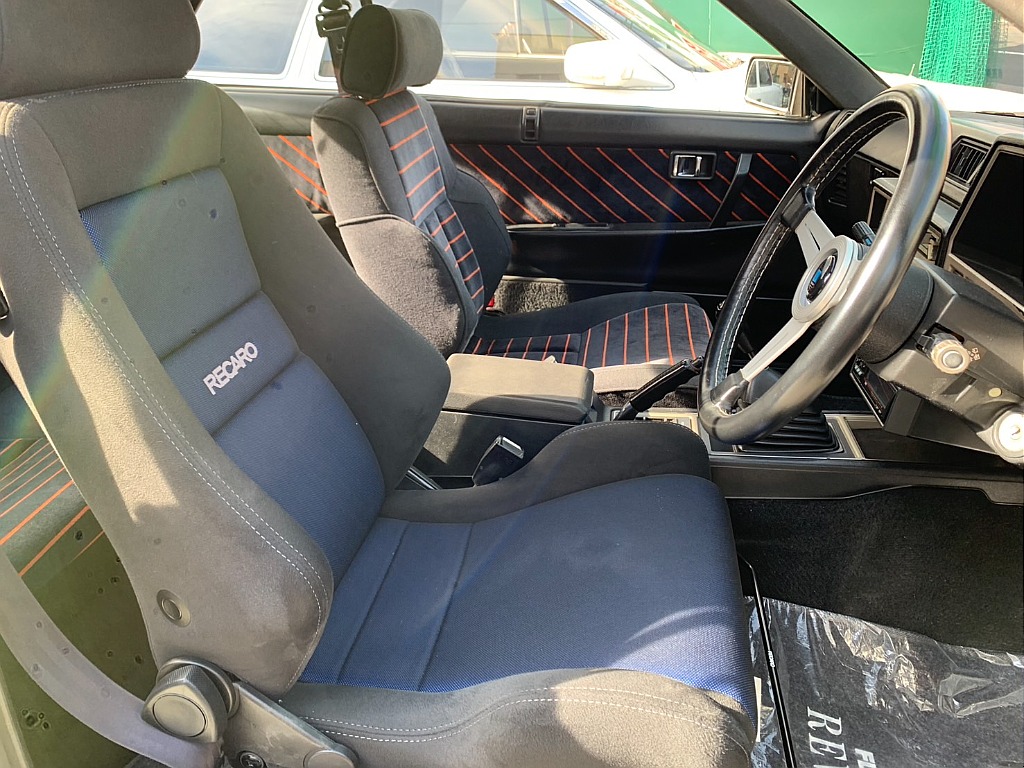 日産 スカイライン2ドアHT(32枚目)