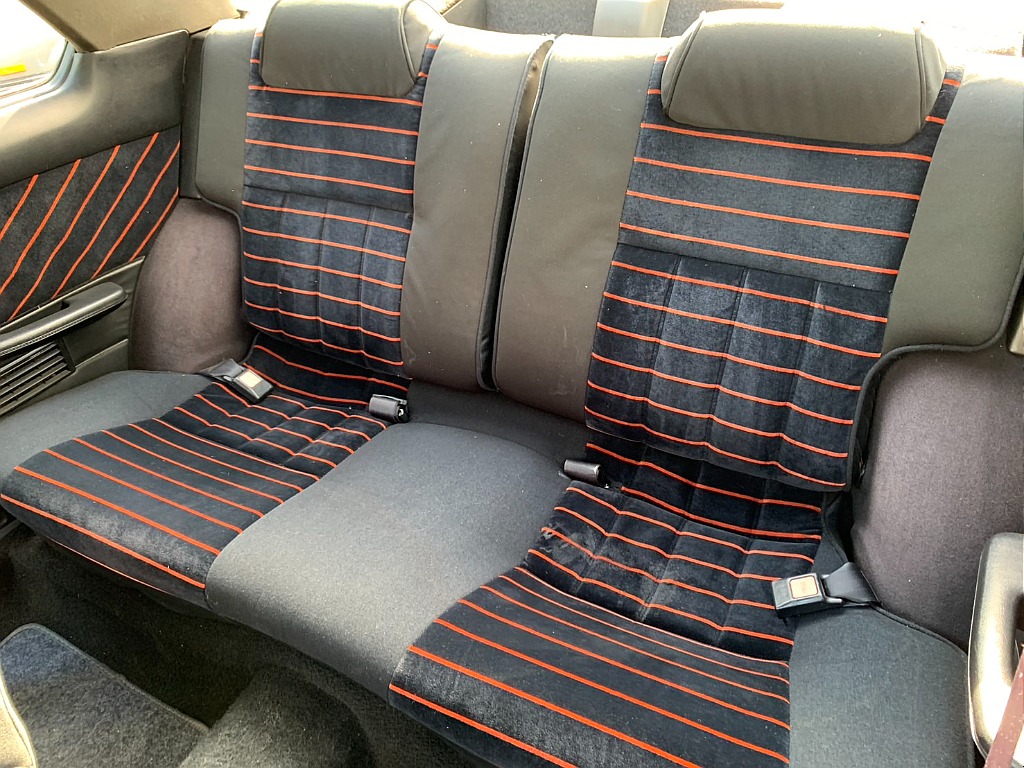 日産 スカイライン2ドアHT(35枚目)