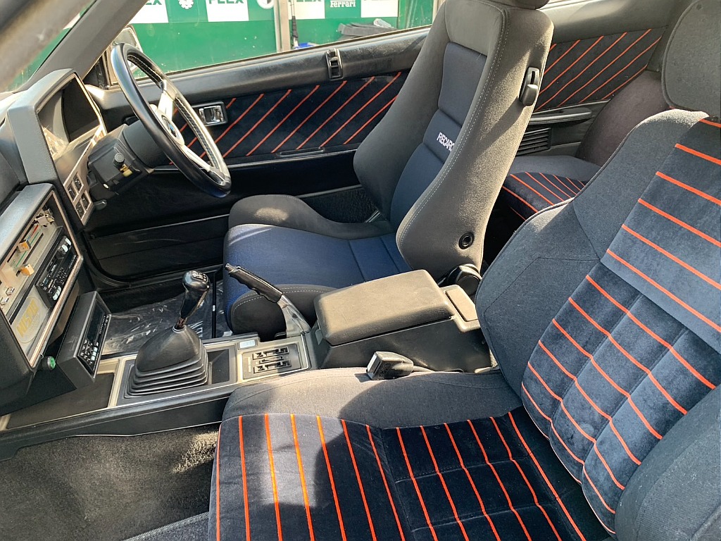 日産 スカイライン2ドアHT(39枚目)