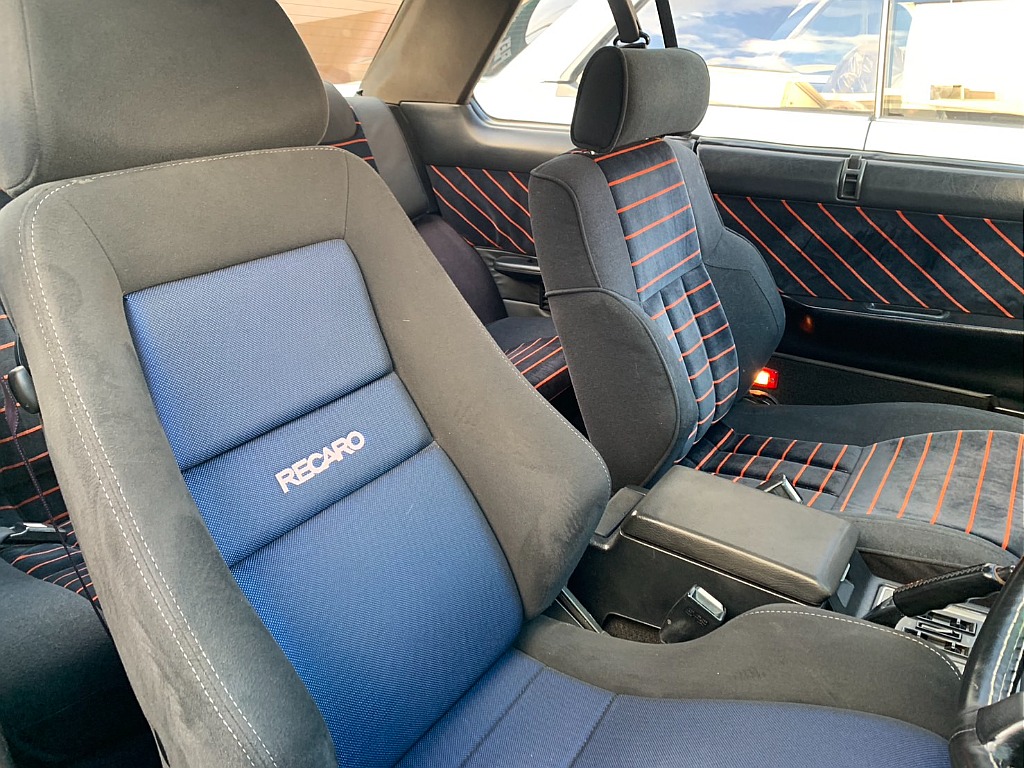 日産 スカイライン2ドアHT(9枚目)