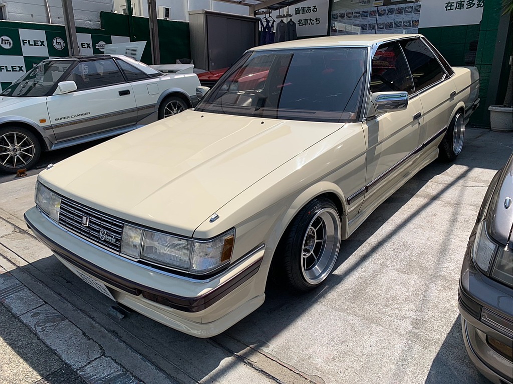 トヨタ マークⅡ4ドアハードトップ(14枚目)