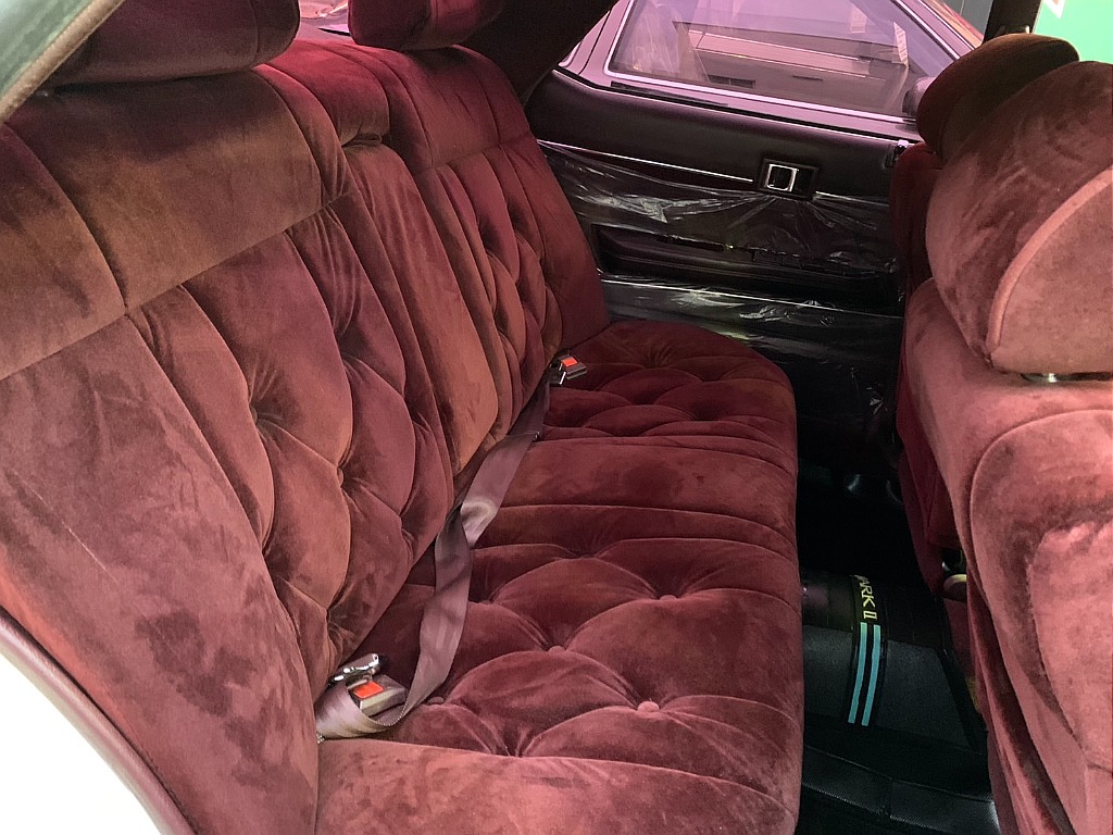 トヨタ マークⅡ4ドアハードトップ(38枚目)