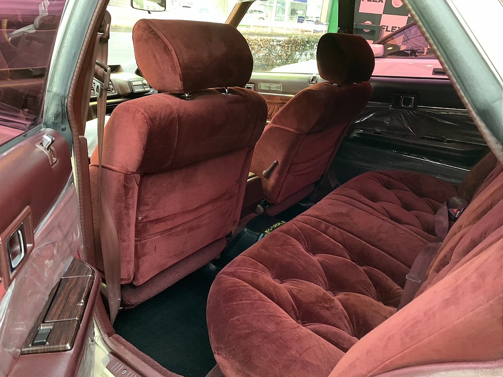 トヨタ マークⅡ4ドアハードトップ(42枚目)