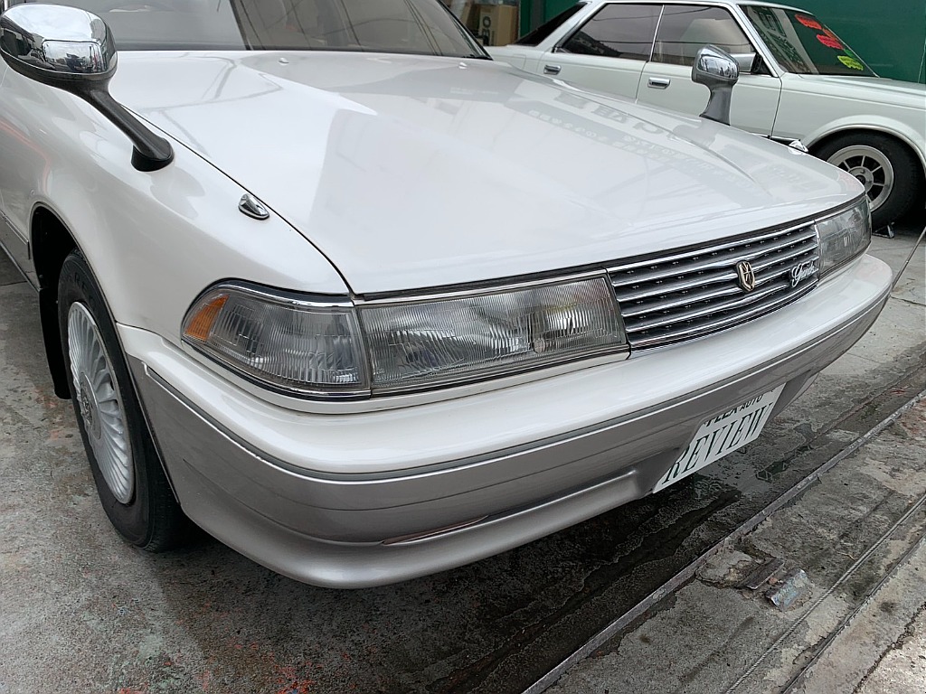 トヨタ マークⅡ4ドアHT(27枚目)