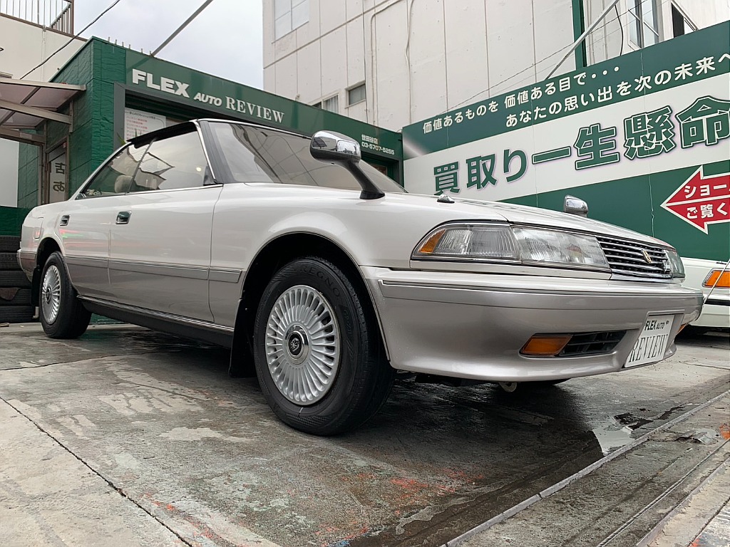 トヨタ マークⅡ4ドアHT(4枚目)