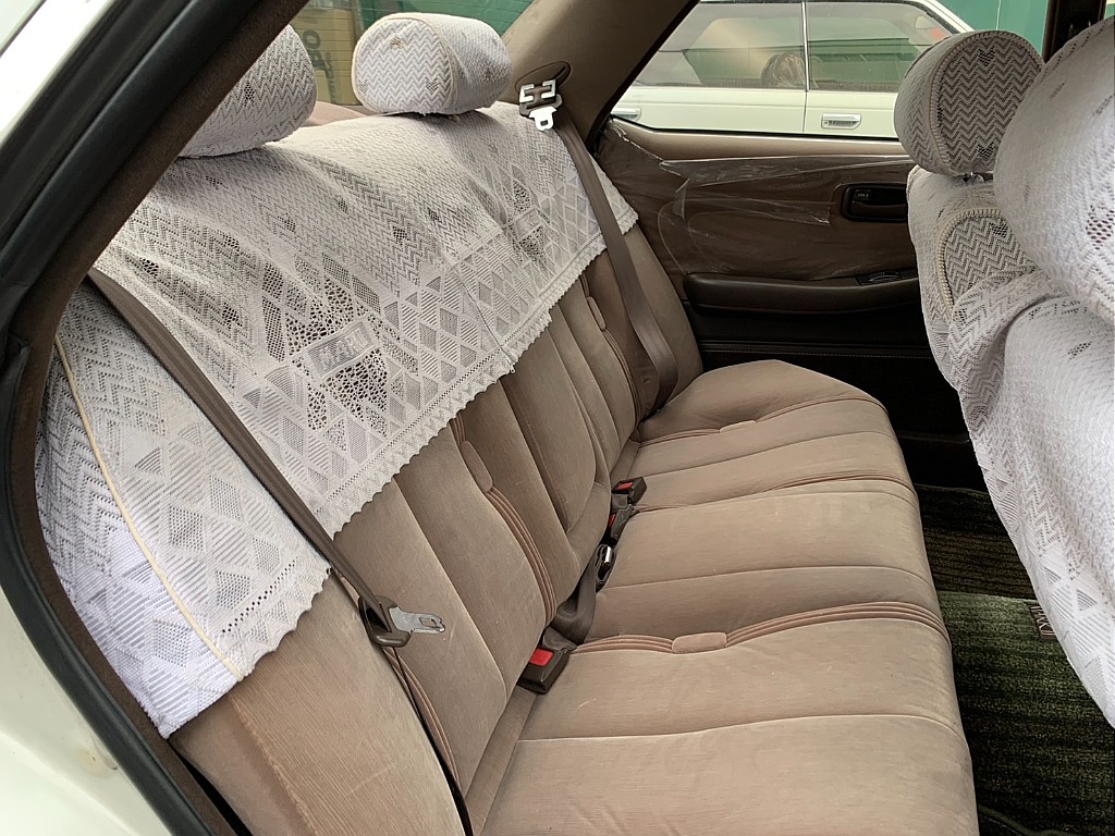 トヨタ マークⅡ4ドアHT(36枚目)