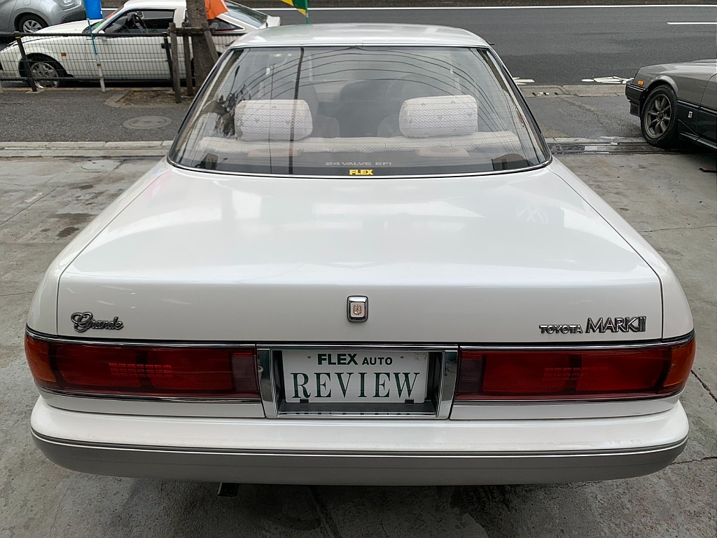 トヨタ マークⅡ4ドアHT(9枚目)