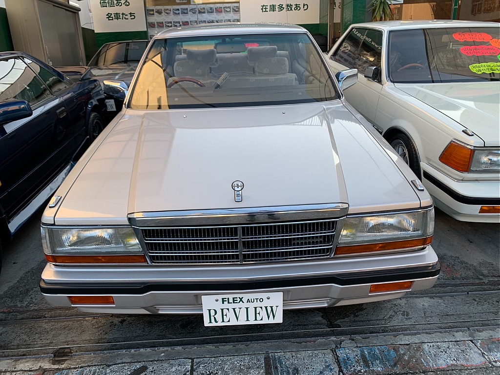 日産 グロリア４ドアHT(2枚目)