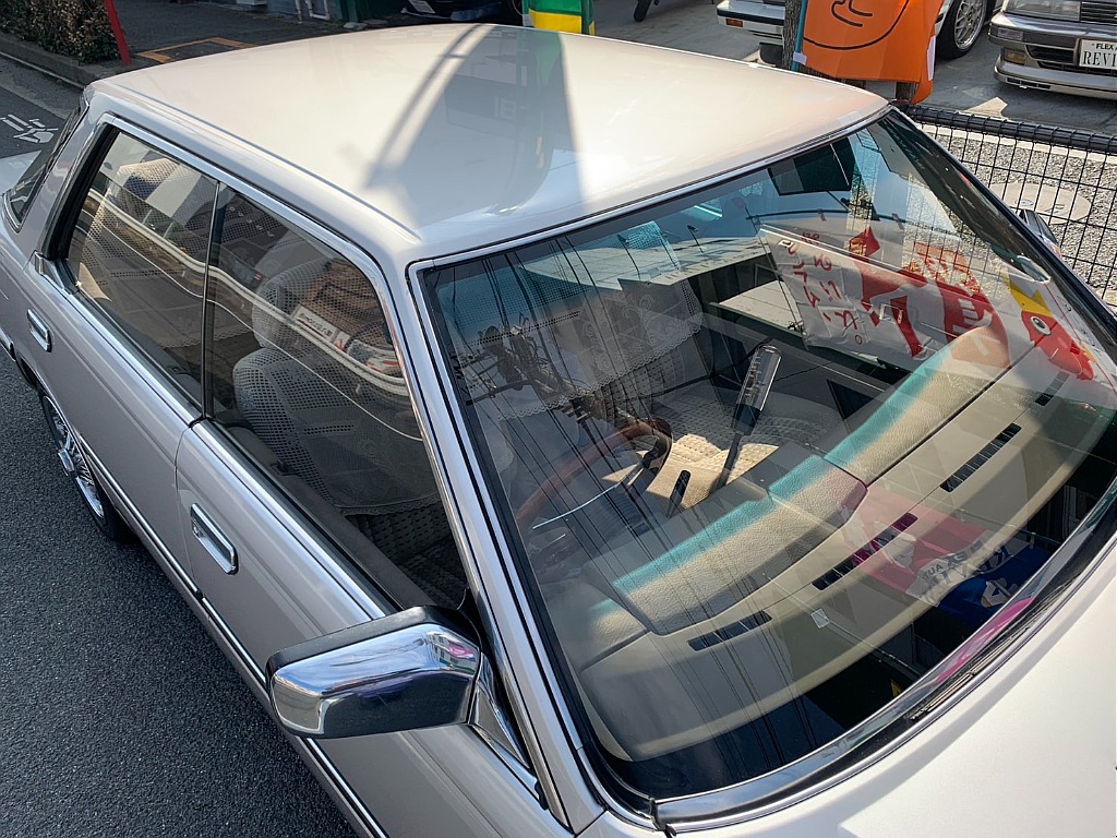 日産 グロリア４ドアHT(22枚目)