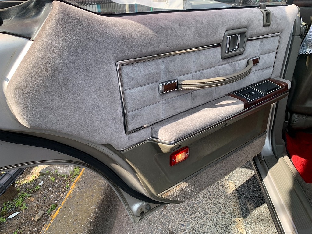 日産 グロリア４ドアHT(48枚目)