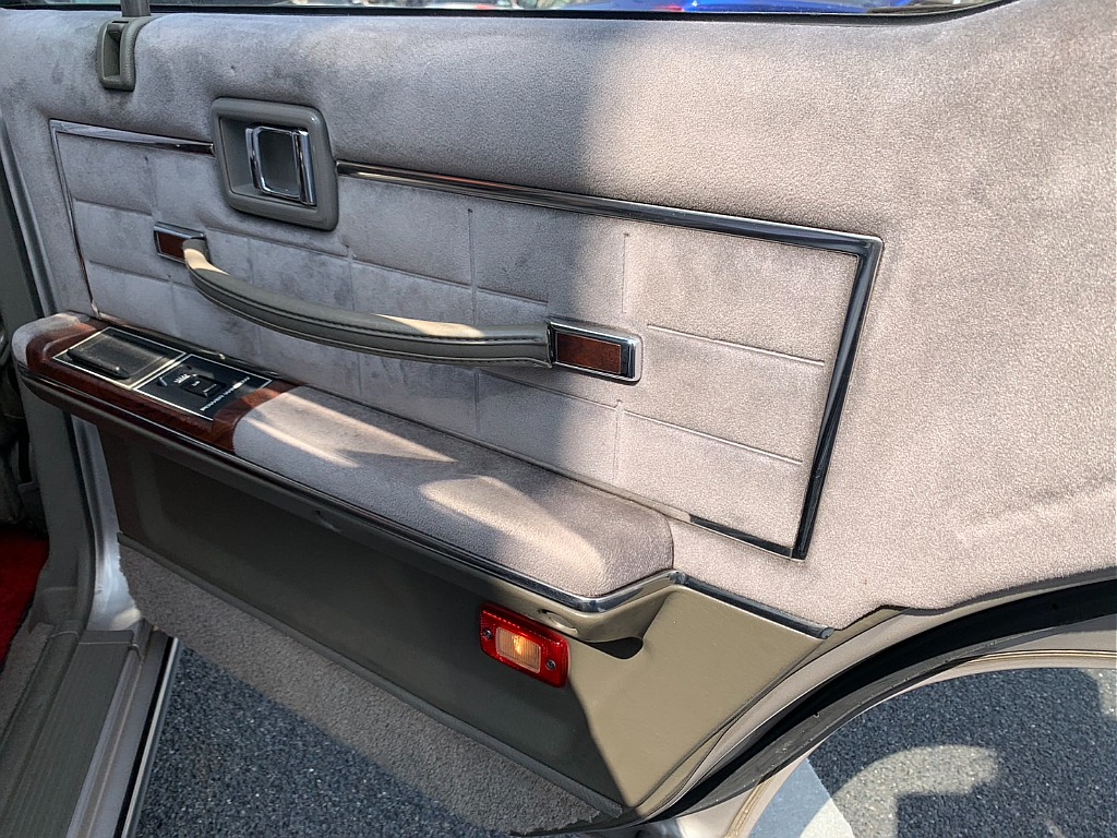 日産 グロリア４ドアHT(50枚目)