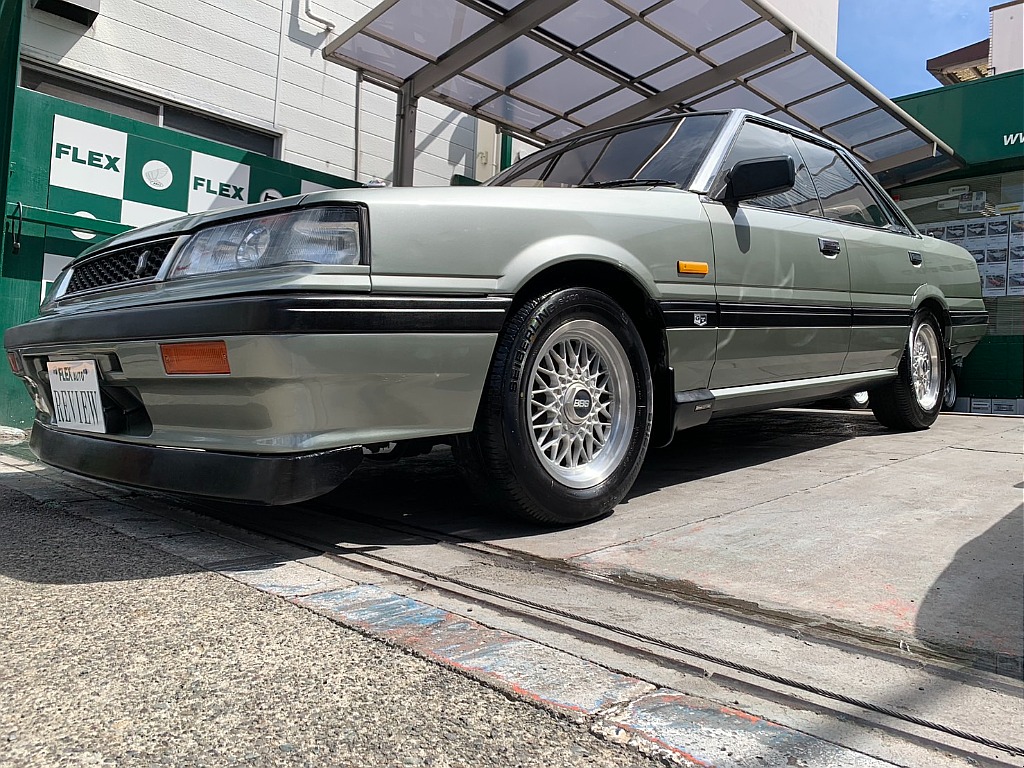 日産 スカイライン4ドアHT(14枚目)