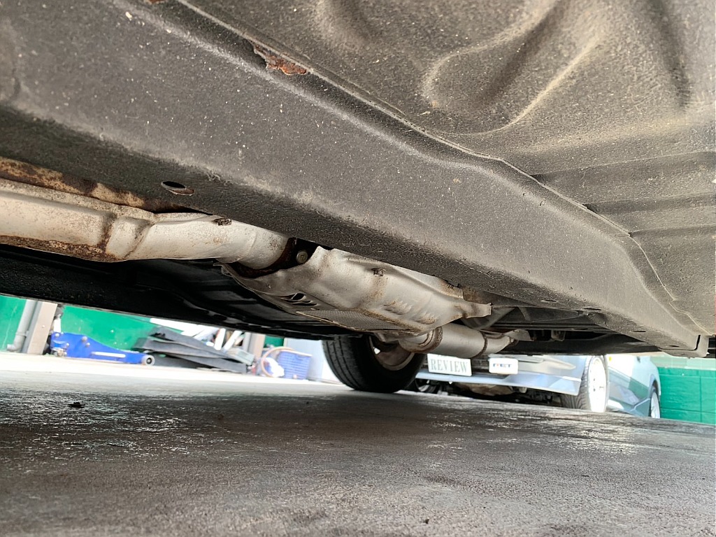 日産 スカイライン4ドアHT(23枚目)