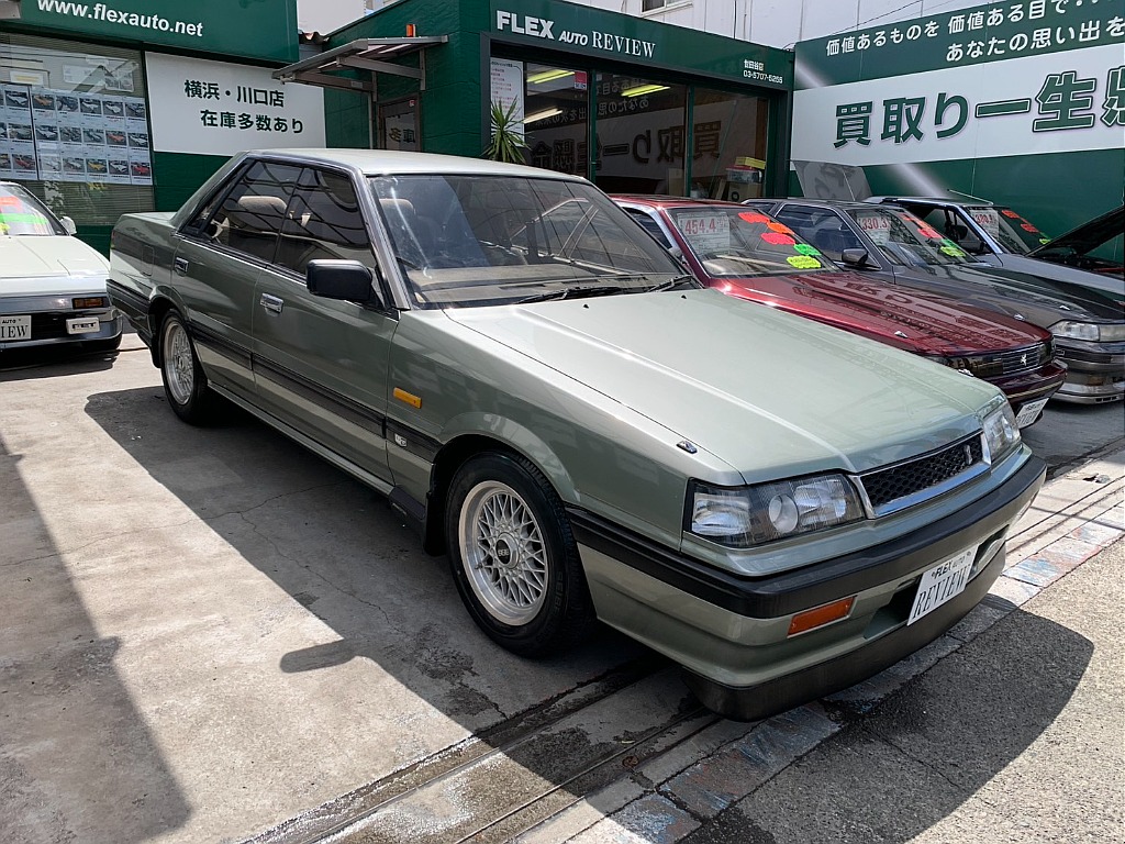 日産 スカイライン4ドアHT(1枚目)