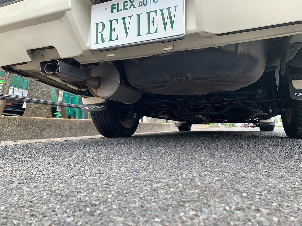 日産 グロリア４ドアHT(28枚目)