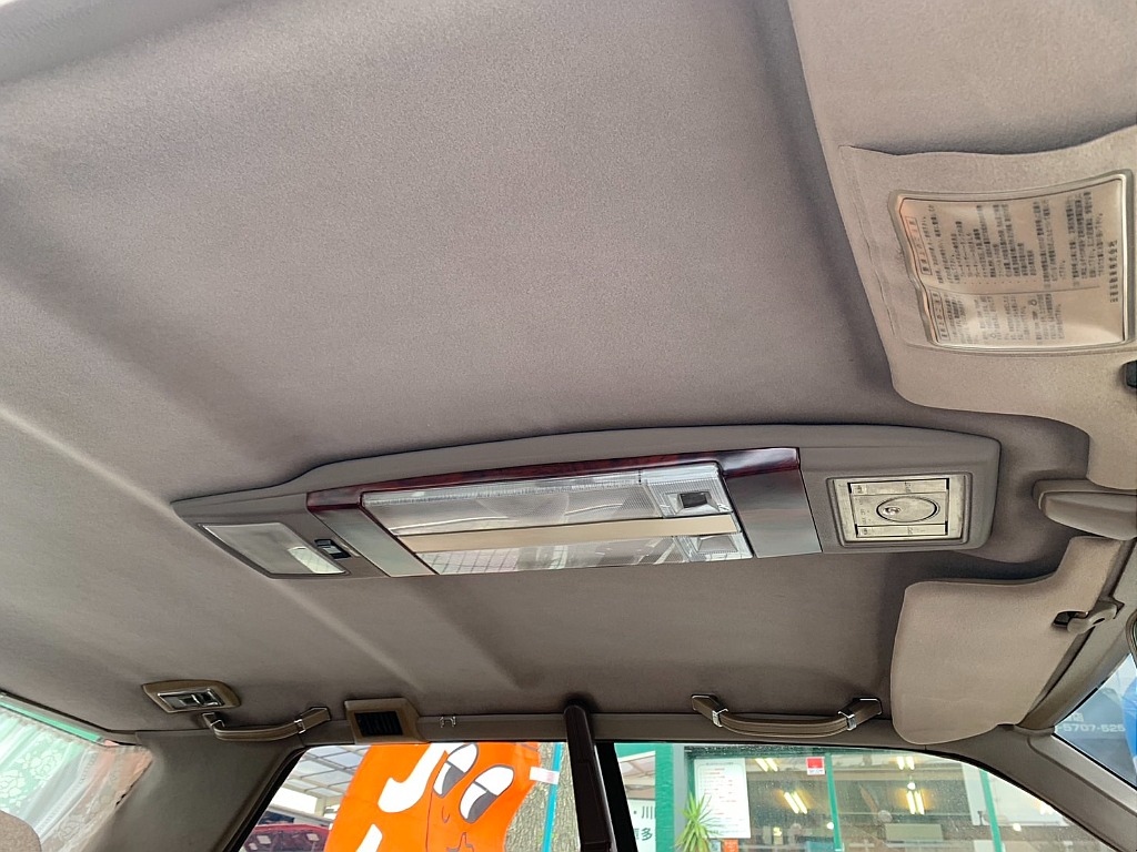 日産 グロリア４ドアHT(36枚目)