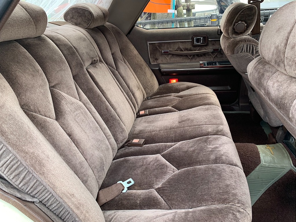 日産 グロリア４ドアHT(38枚目)