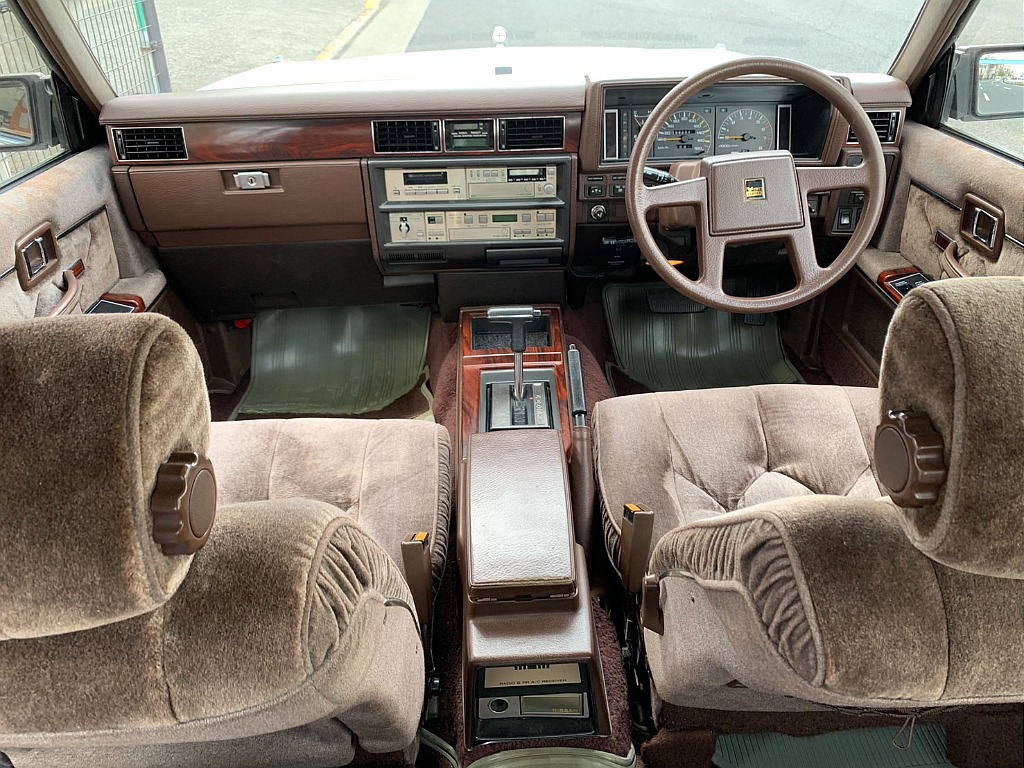 日産 グロリア４ドアHT(47枚目)