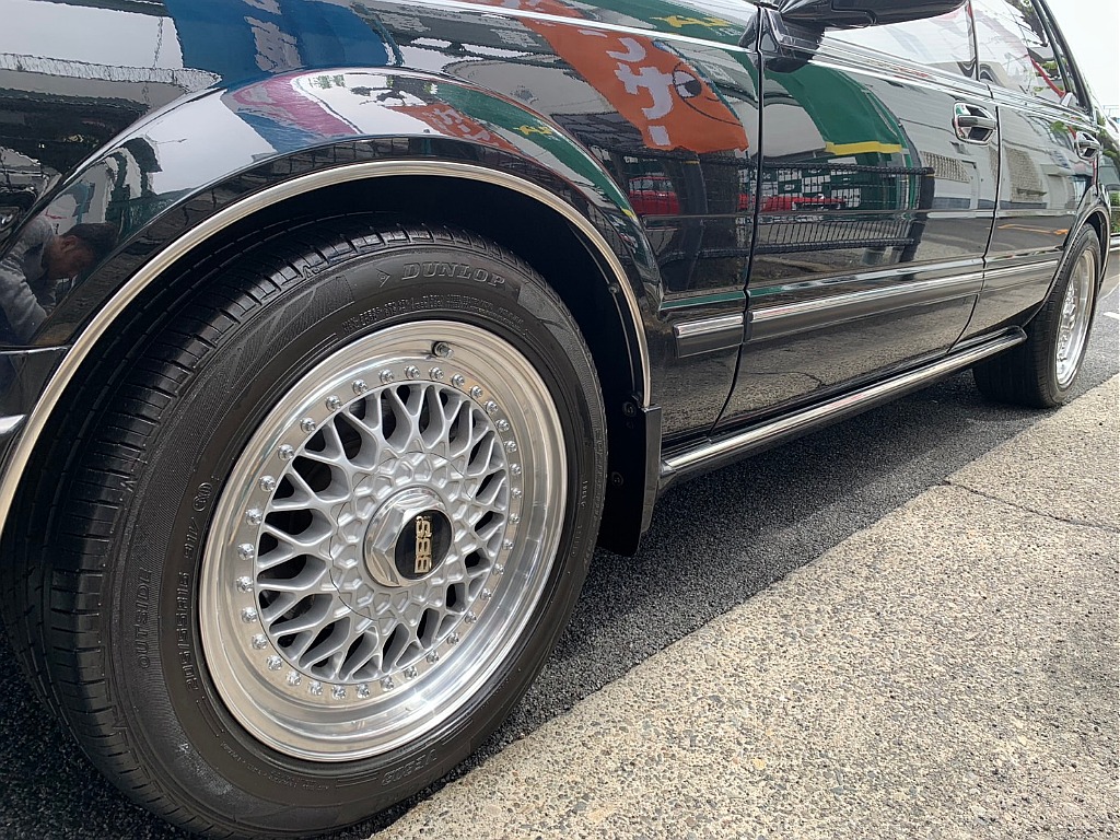 日産 グロリア４ドアHT(14枚目)