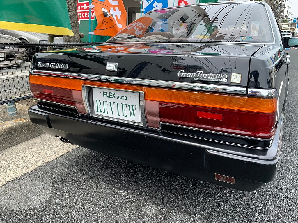 日産 グロリア４ドアHT(18枚目)