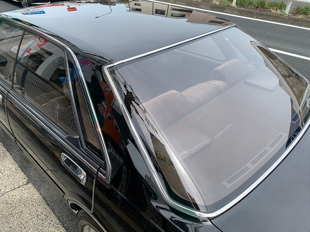 日産 グロリア４ドアHT(21枚目)