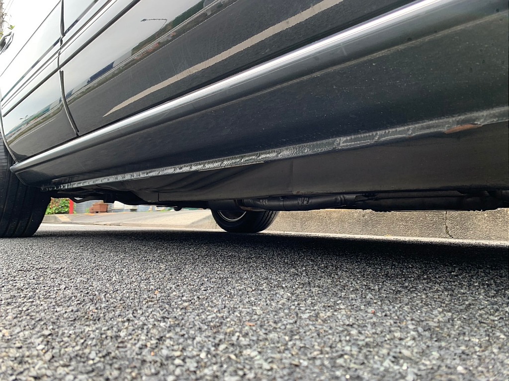 日産 グロリア４ドアHT(23枚目)