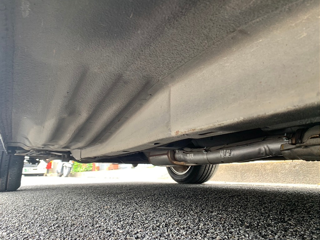 日産 グロリア４ドアHT(24枚目)