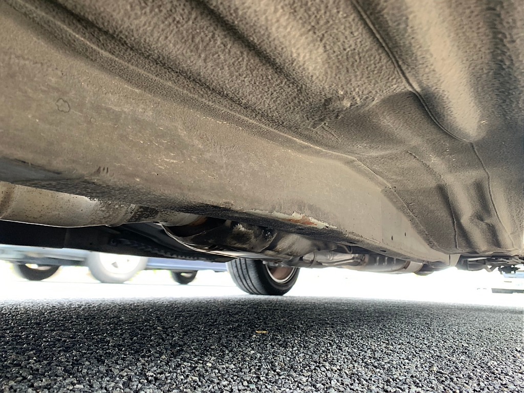 日産 グロリア４ドアHT(31枚目)