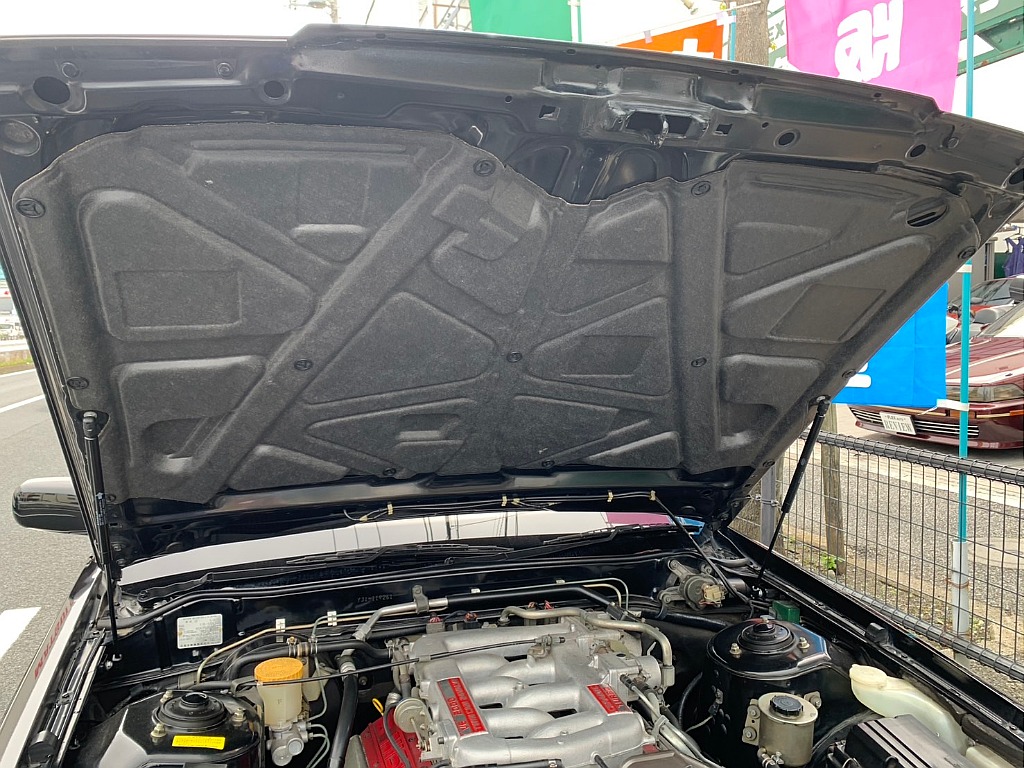 日産 グロリア４ドアHT(33枚目)