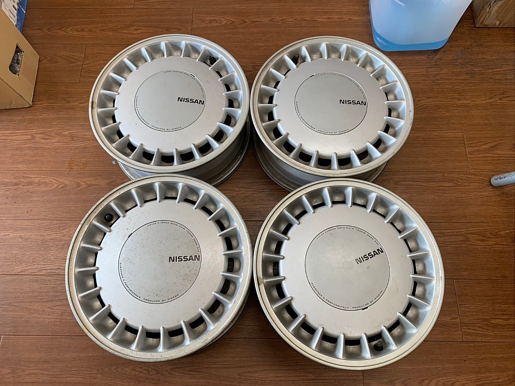 純正ホイールもあります。