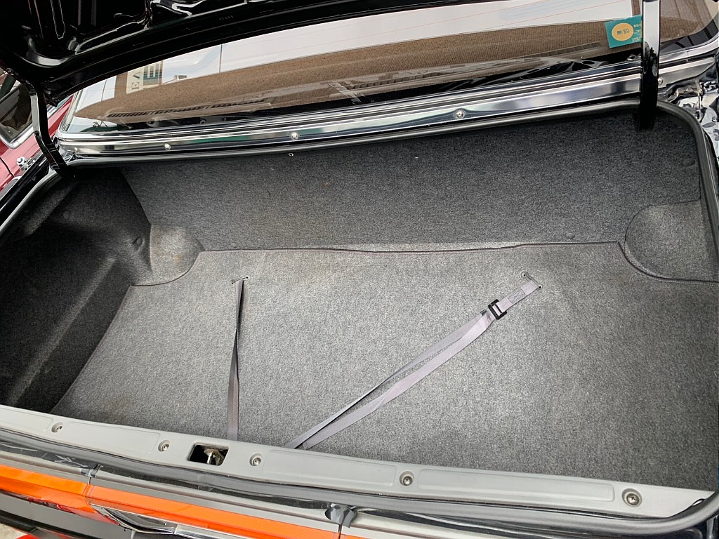 日産 グロリア４ドアHT(53枚目)