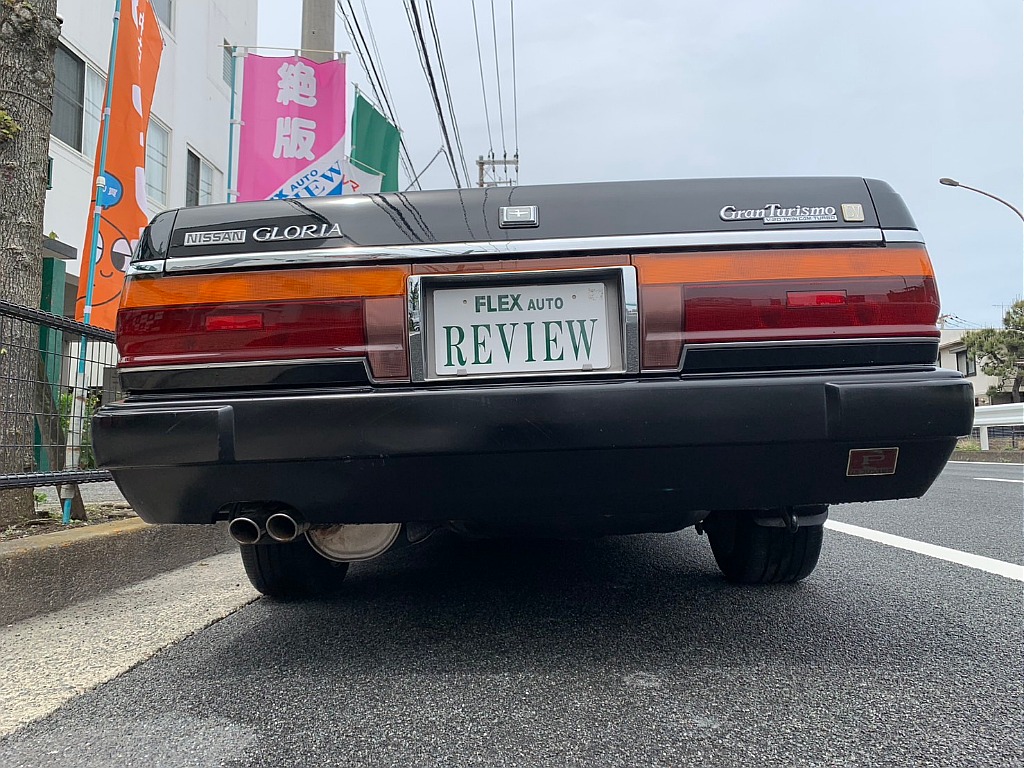 日産 グロリア４ドアHT(10枚目)