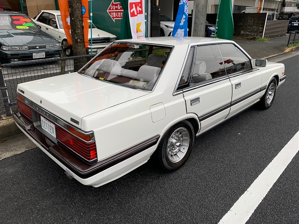 日産 ローレル4ドアHT(7枚目)
