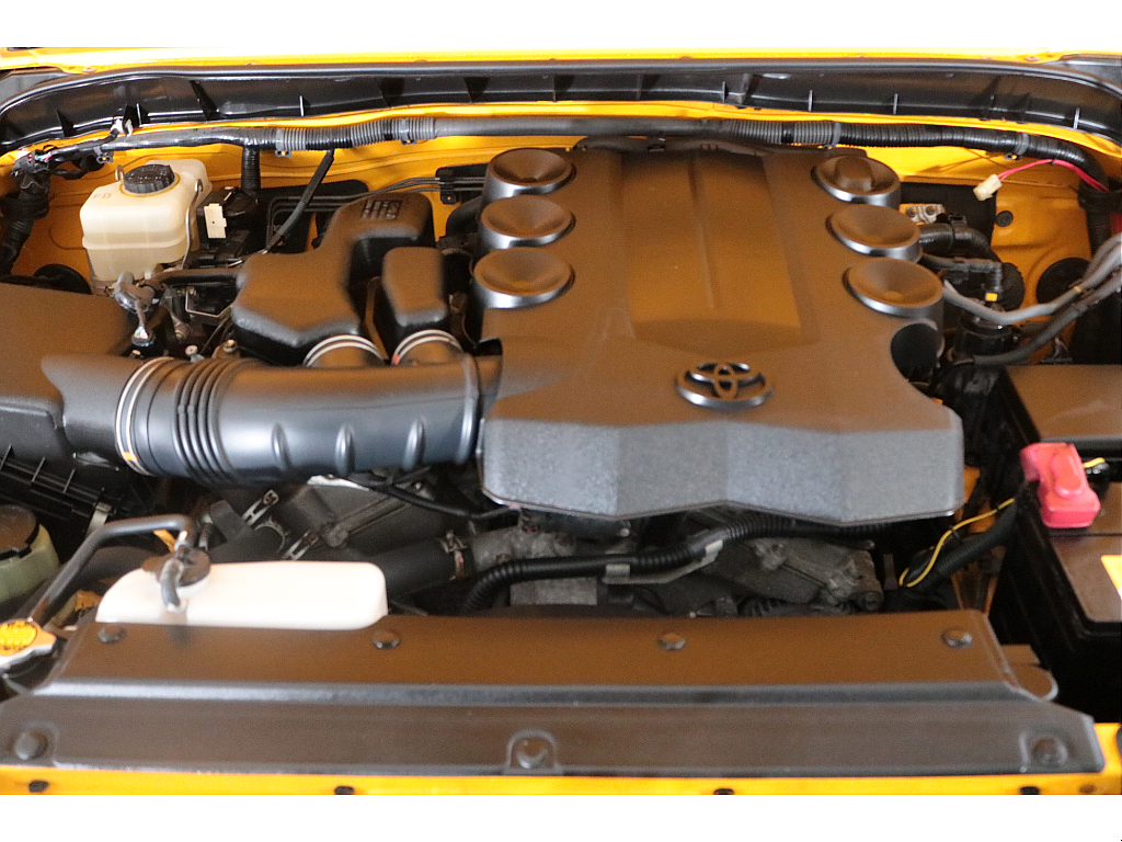 トヨタ FJクルーザー 4.0 カラーパッケージ 4WD(761947236) | 車探し