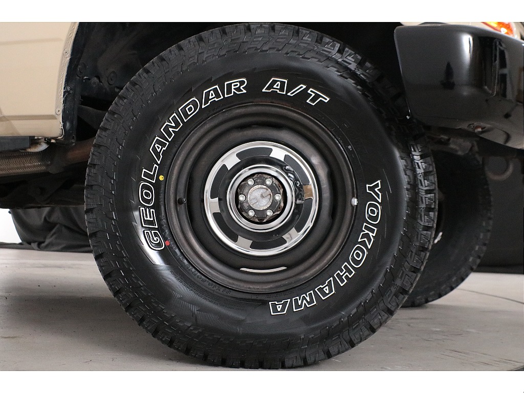 輸出用スチールホイールにBFGoodrichA/Tタイヤの組み合わせ！