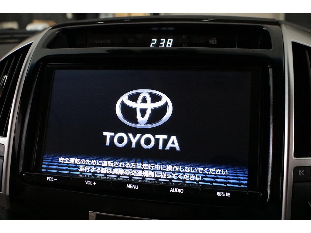 TOYOTA純正9インチナビ！