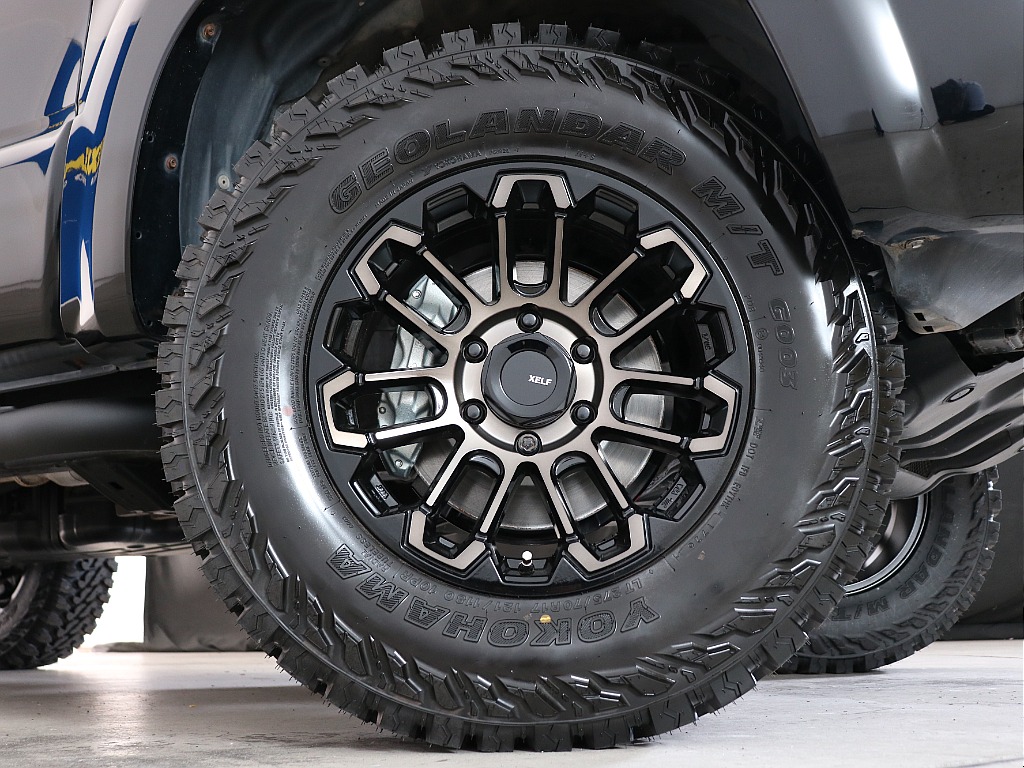 17インチXELF＆YOKOHAMAジオランダーMTタイヤ（275/70R17）新品で装着です！