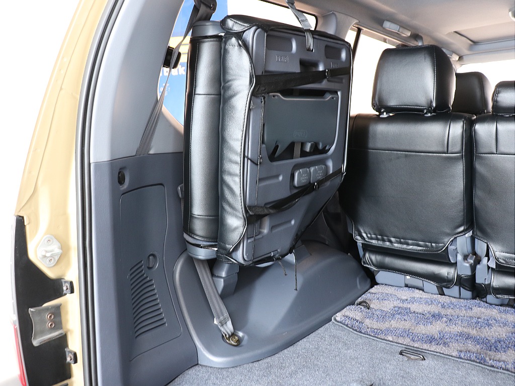 ラゲッジスぺース左！