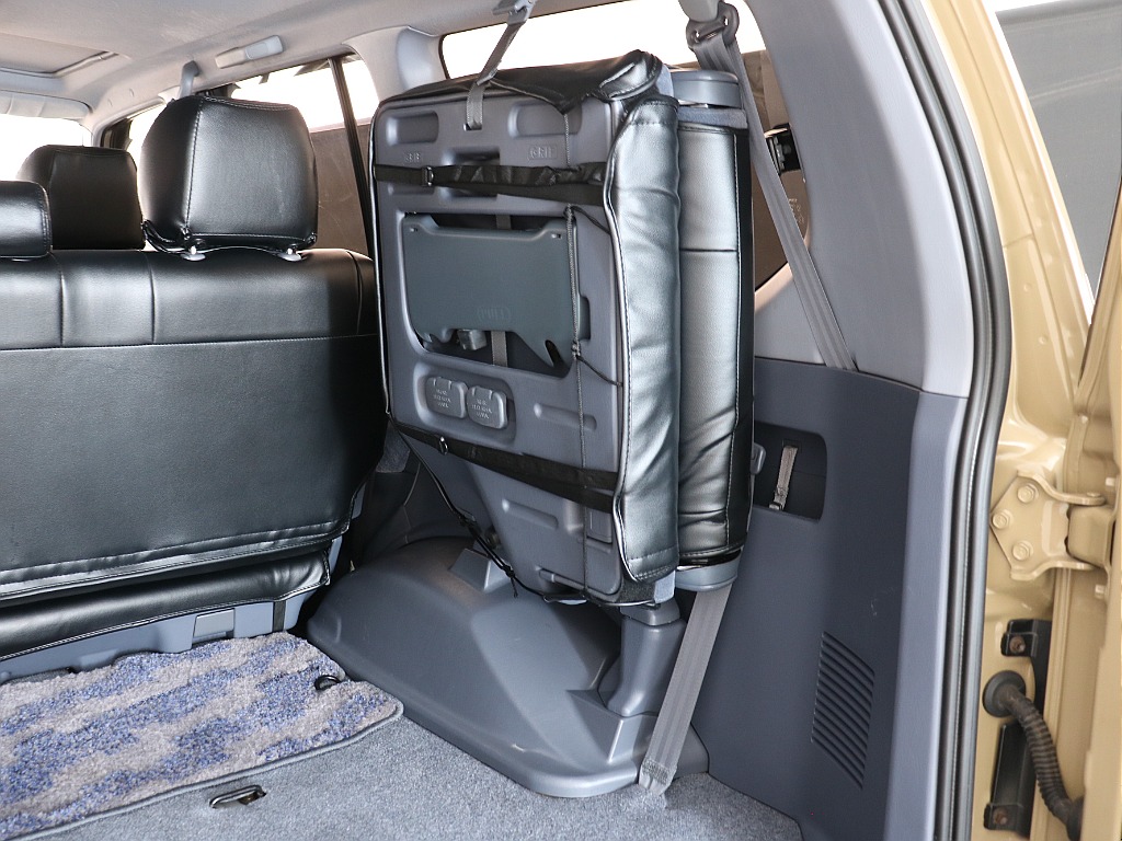 ラゲッジスペース右！