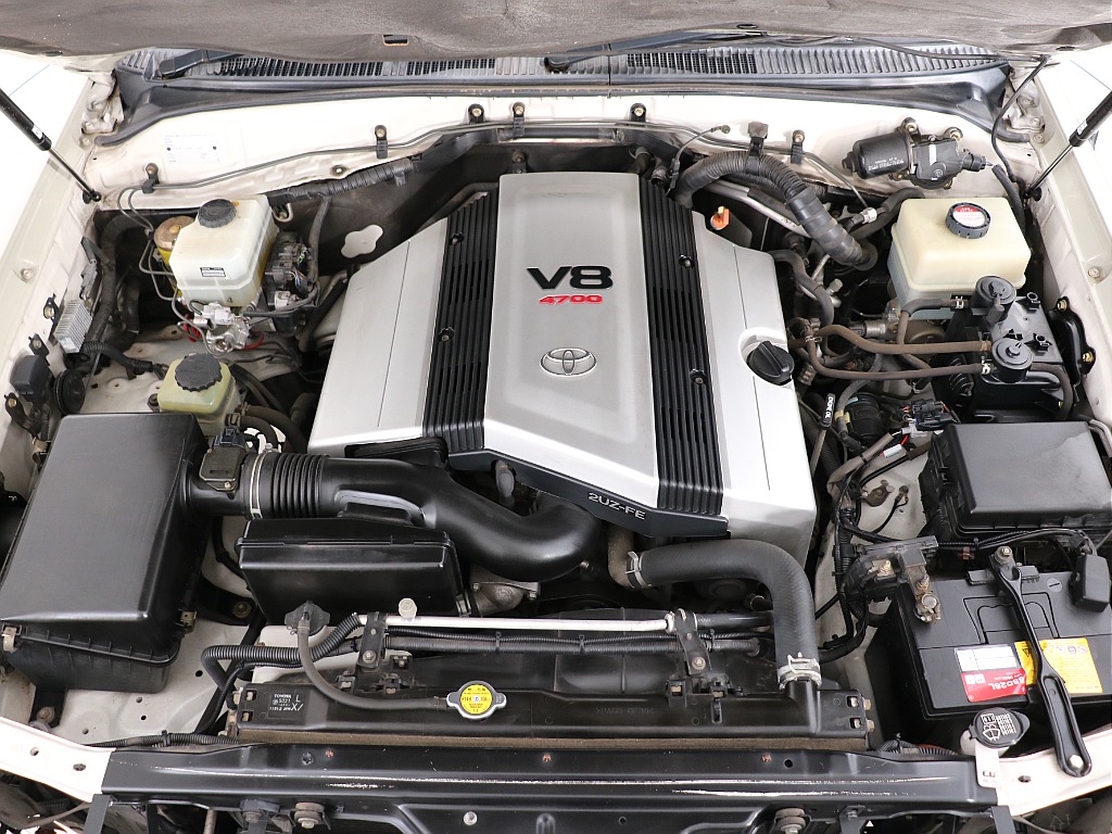 V8・4700ccの２UZエンジン！パワーと静寂性に定評があります！